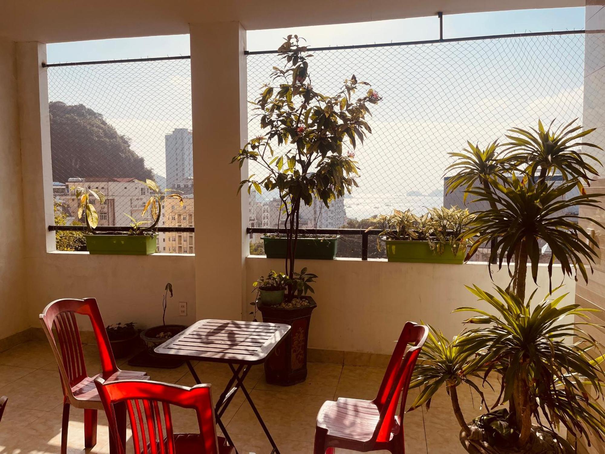 Catba Sky View Hotel Dong Khe Sau Exterior photo